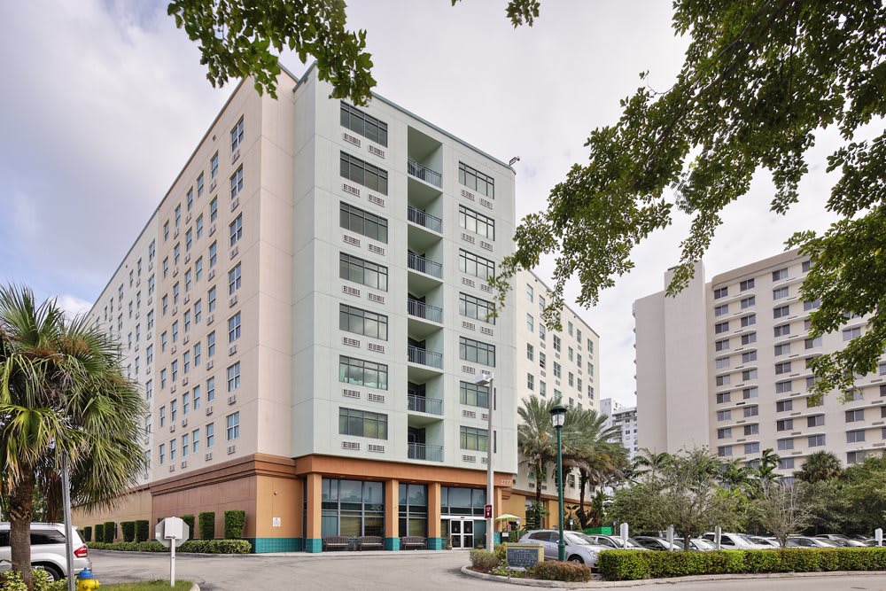 AHAVA Senior Residences at Aventura community exterior