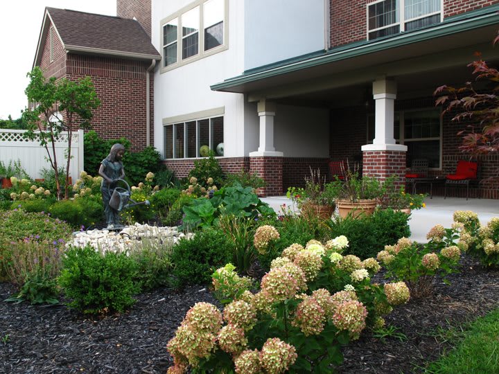 The Geraldine Schottenstein Cottage community exterior