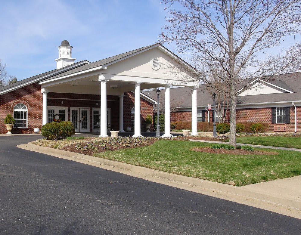 Commonwealth Senior Living at the West End community exterior