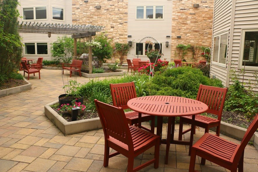 Prairie Hills at Cedar Rapids patio
