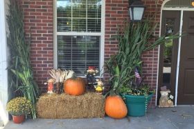 Oasis of Clio Assisted Living outdoor common area