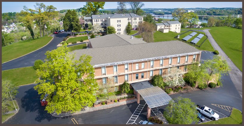 Lakewood Place aerial view of community