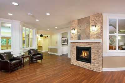 Photo of Colonial Courtyard at Clearfield