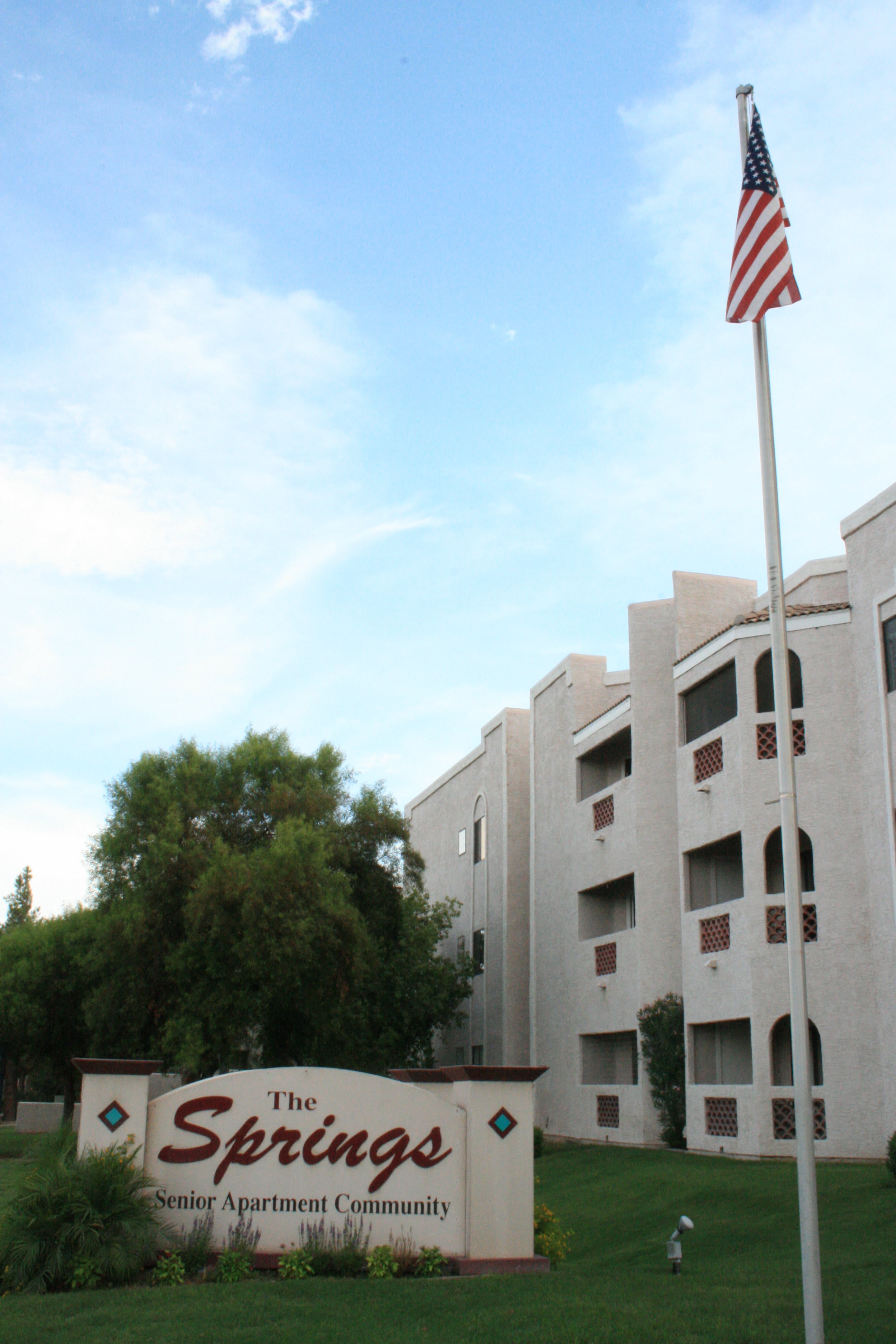 The Springs of Scottsdale outdoor common area