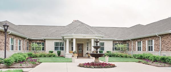 Mariella of Arlington Heights community exterior