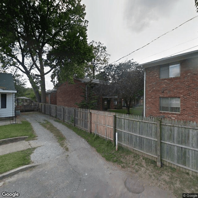 street view of Giant Oaks