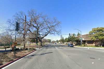 Photo of An Oak Grove Manor