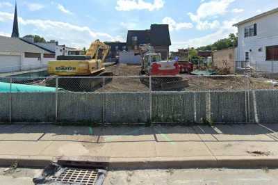 Photo of Eliot at Erie Station