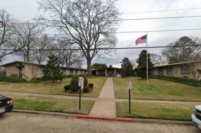 Photo of Glen Oaks Retirement Home