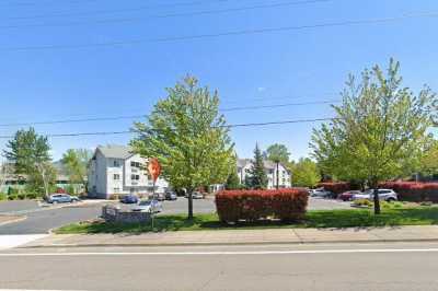 Photo of Larson Creek Retirement Ctr