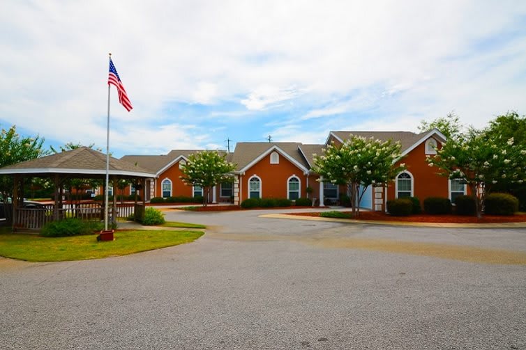 Charter Senior Living of Panama City Beach community exterior