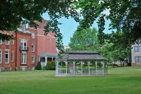 Foltsbrook Center Nursing and Reghab 
