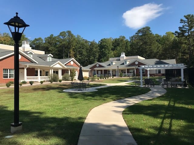 English Meadows Williamsburg Campus Outdoor Common Area