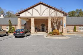 Parkside Assisted Living and Memory Care at Cumming outdoor common area
