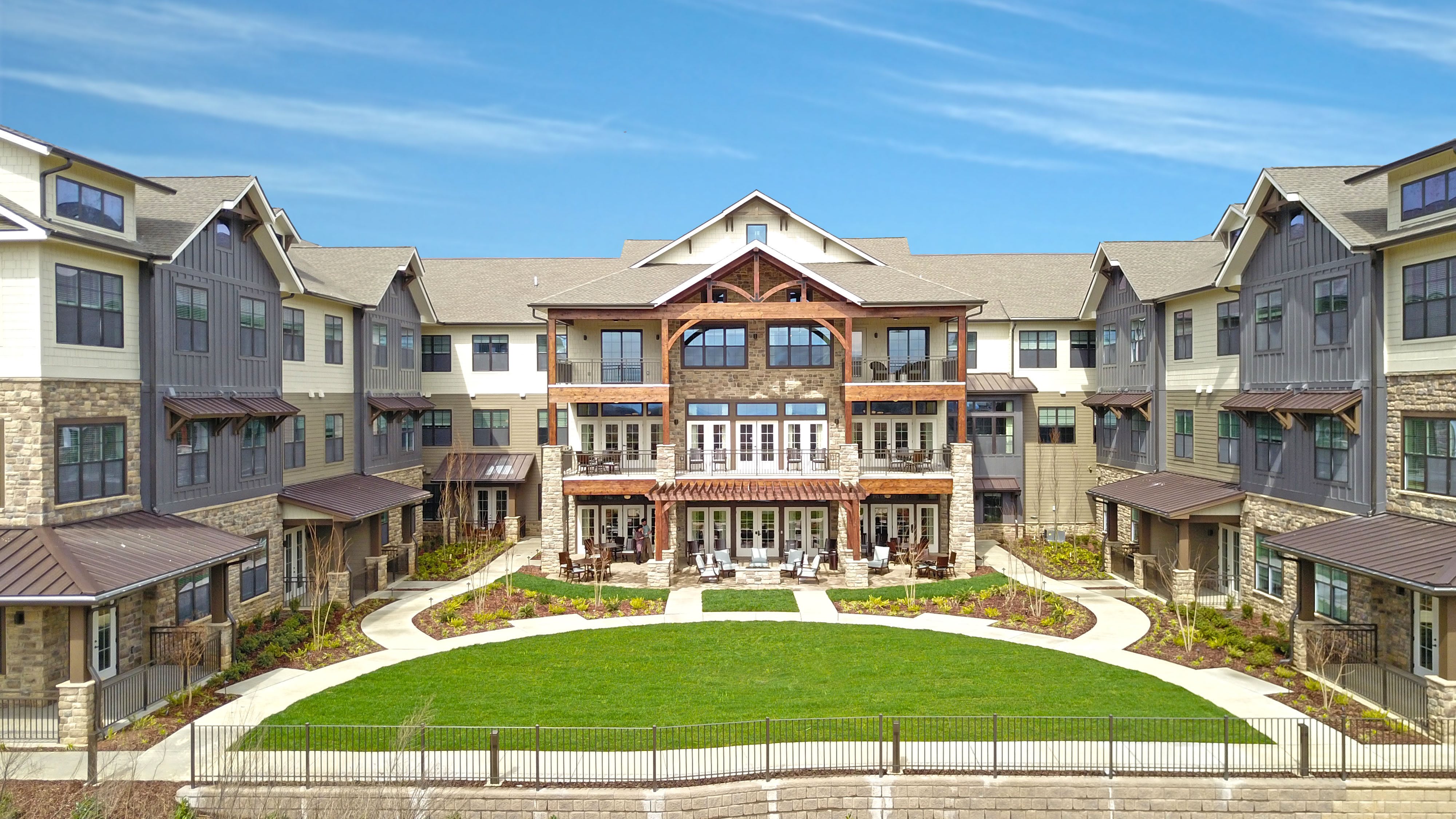 Independence Village of Johnson City community exterior