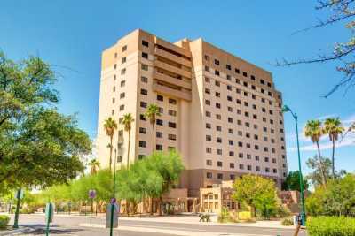 Photo of Courtyard Towers