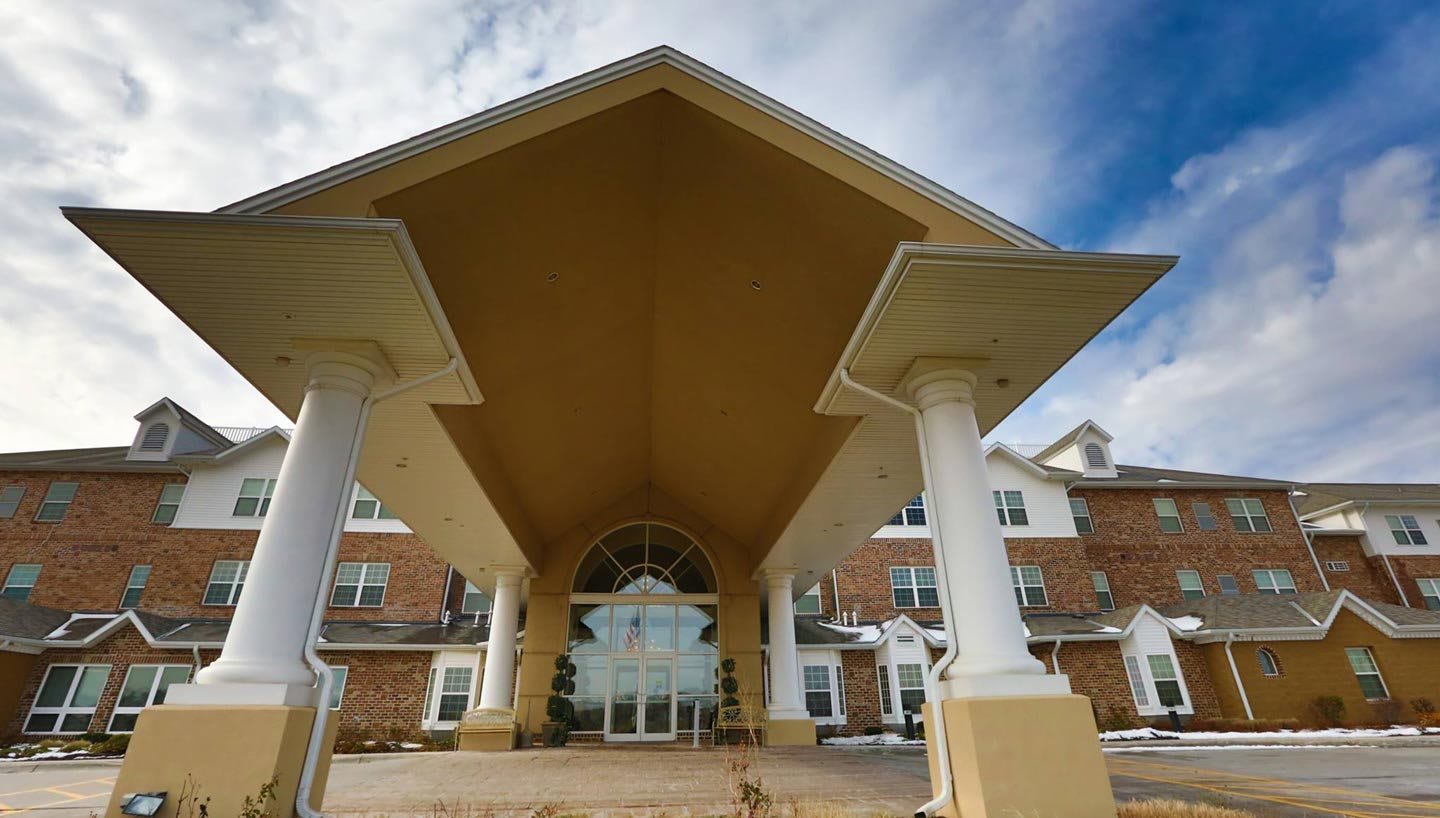 Maple Ridge Retirement Community outdoor common area