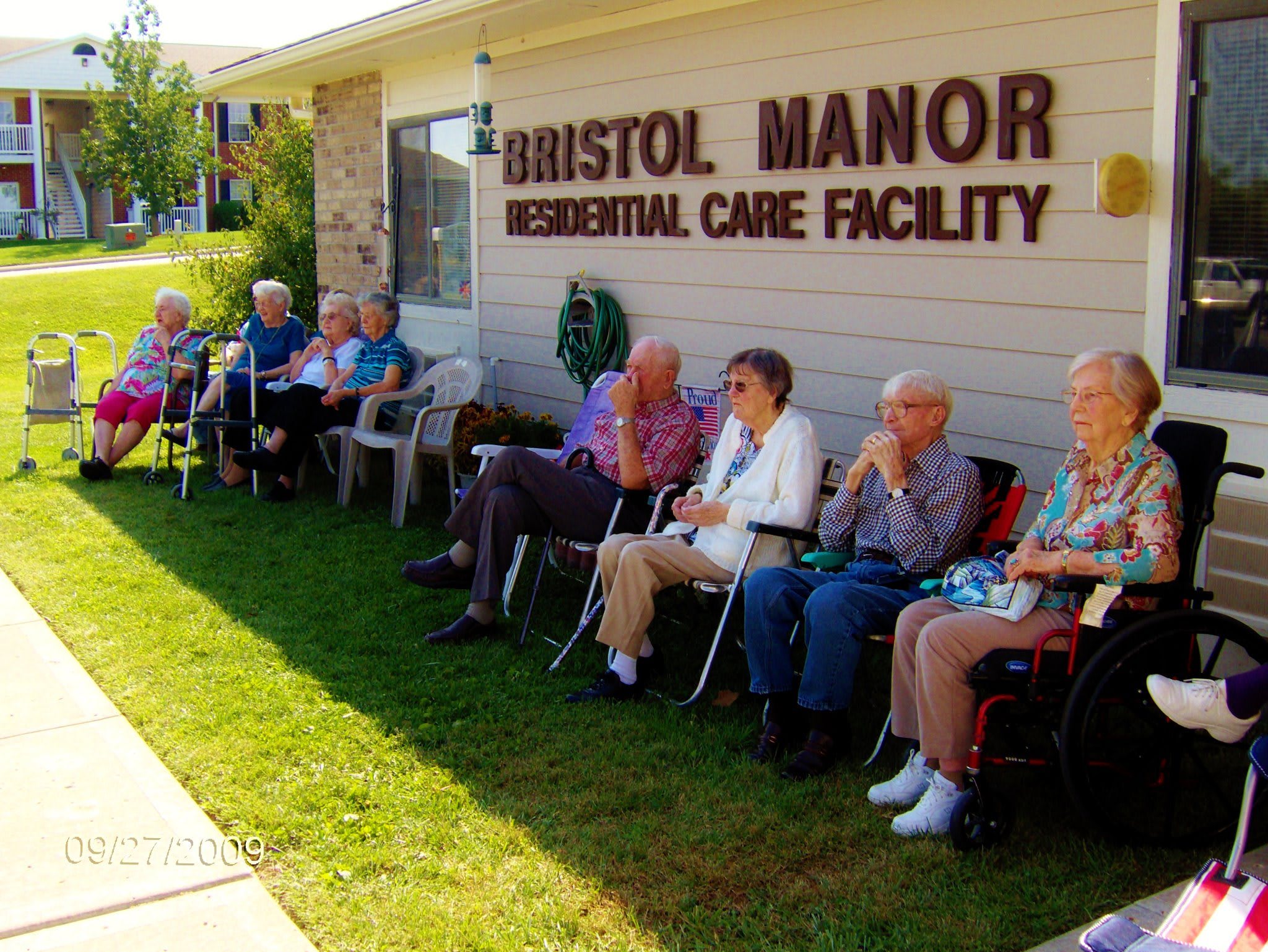 Bristol Manor of Washington residents