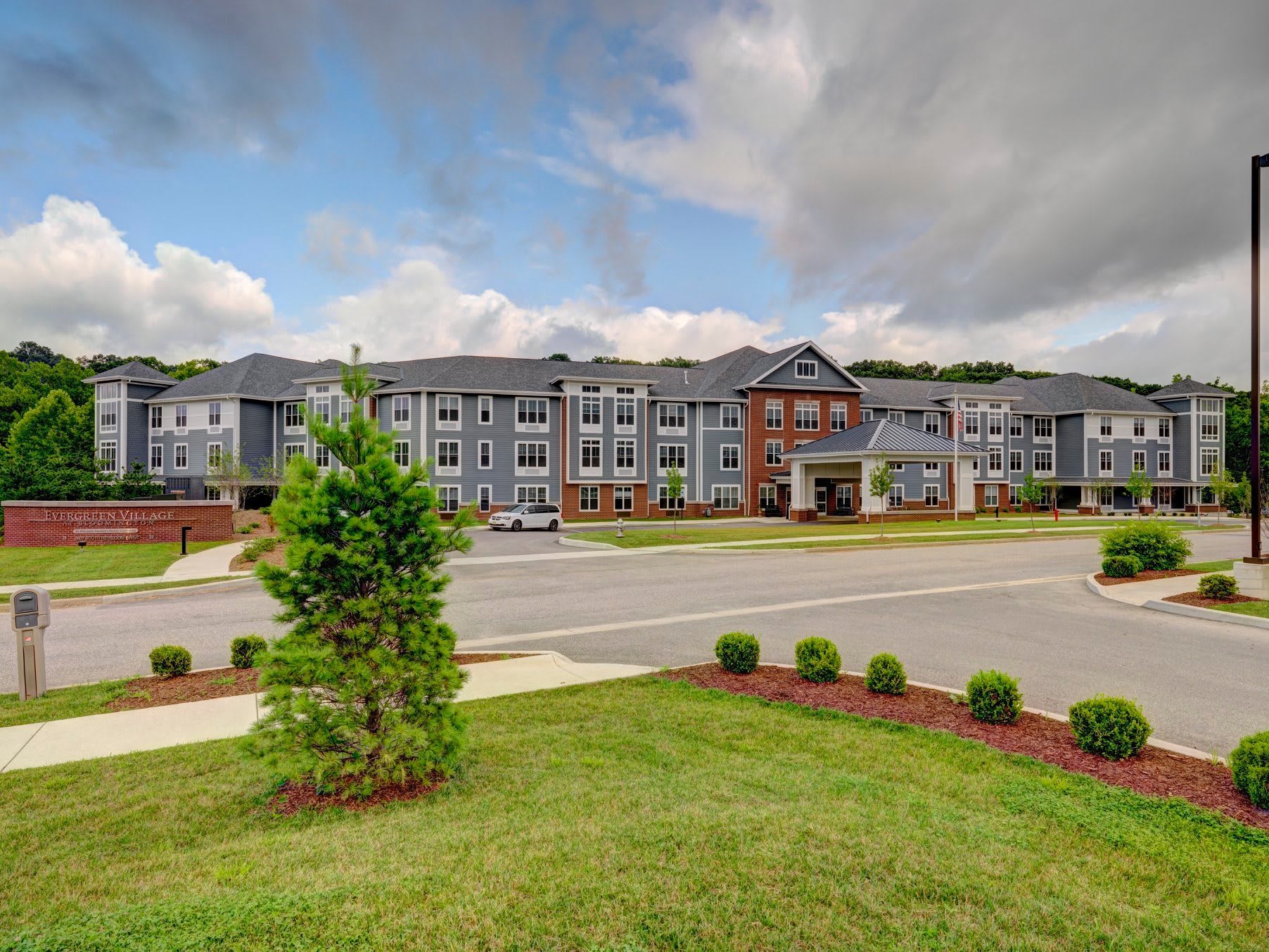 Evergreen Village of Bloomington community exterior