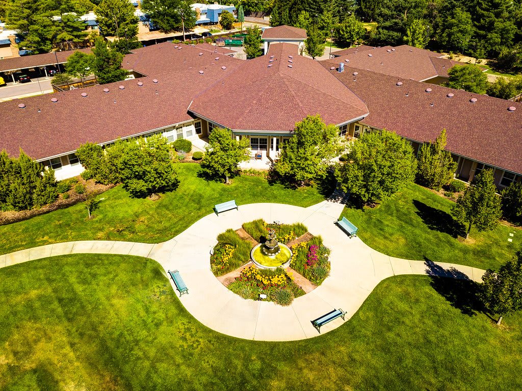 The Ivy Mountain View aerial view of community