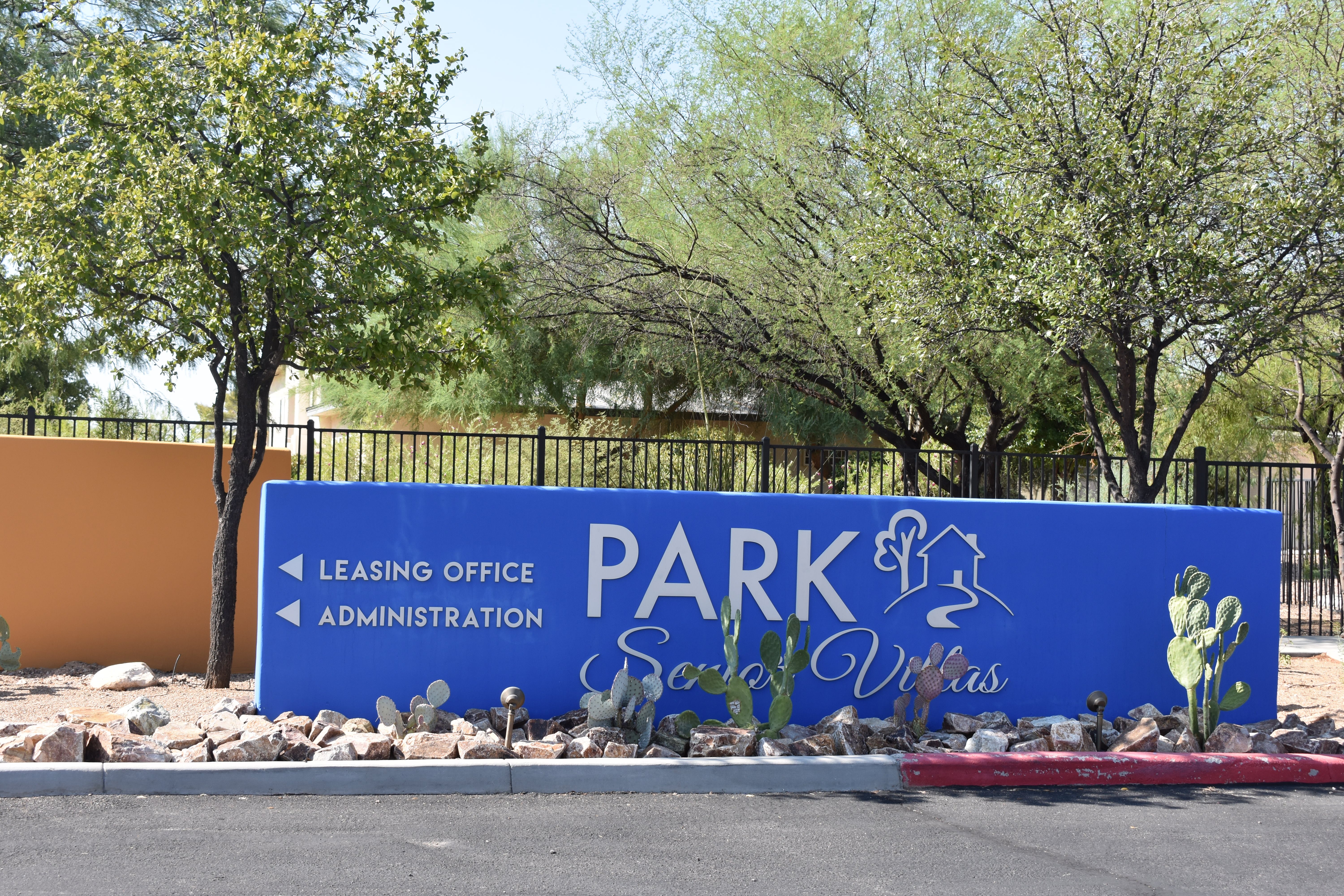 Park Senior Villas - La Cañada community exterior