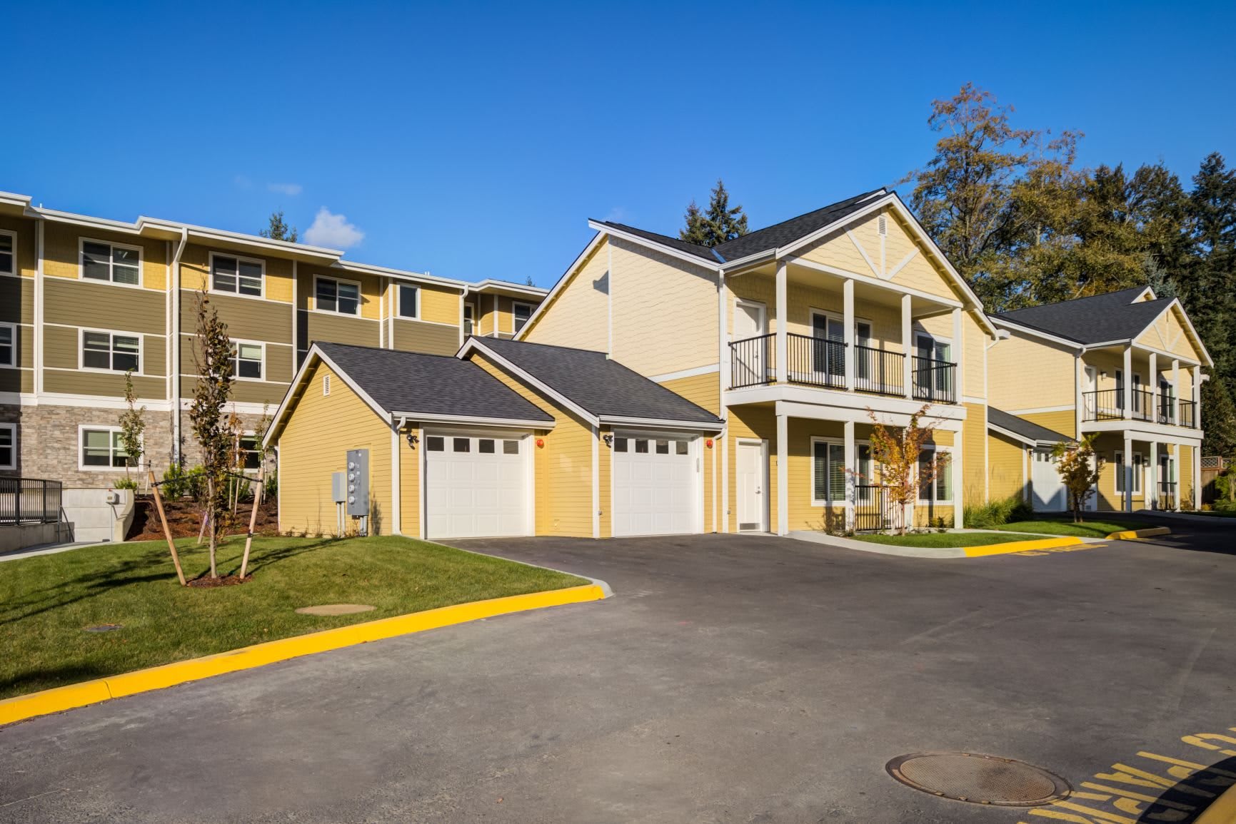Mirror Lake Village Senior Living Community community exterior