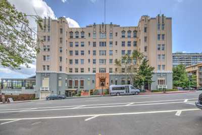Photo of The Lake Merritt Apartments