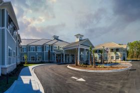 Arbor Landing at Surfside outdoor common area