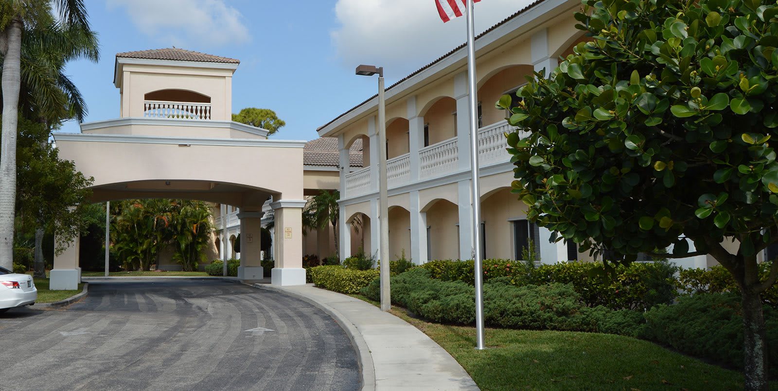 Courtyard Gardens of Jupiter